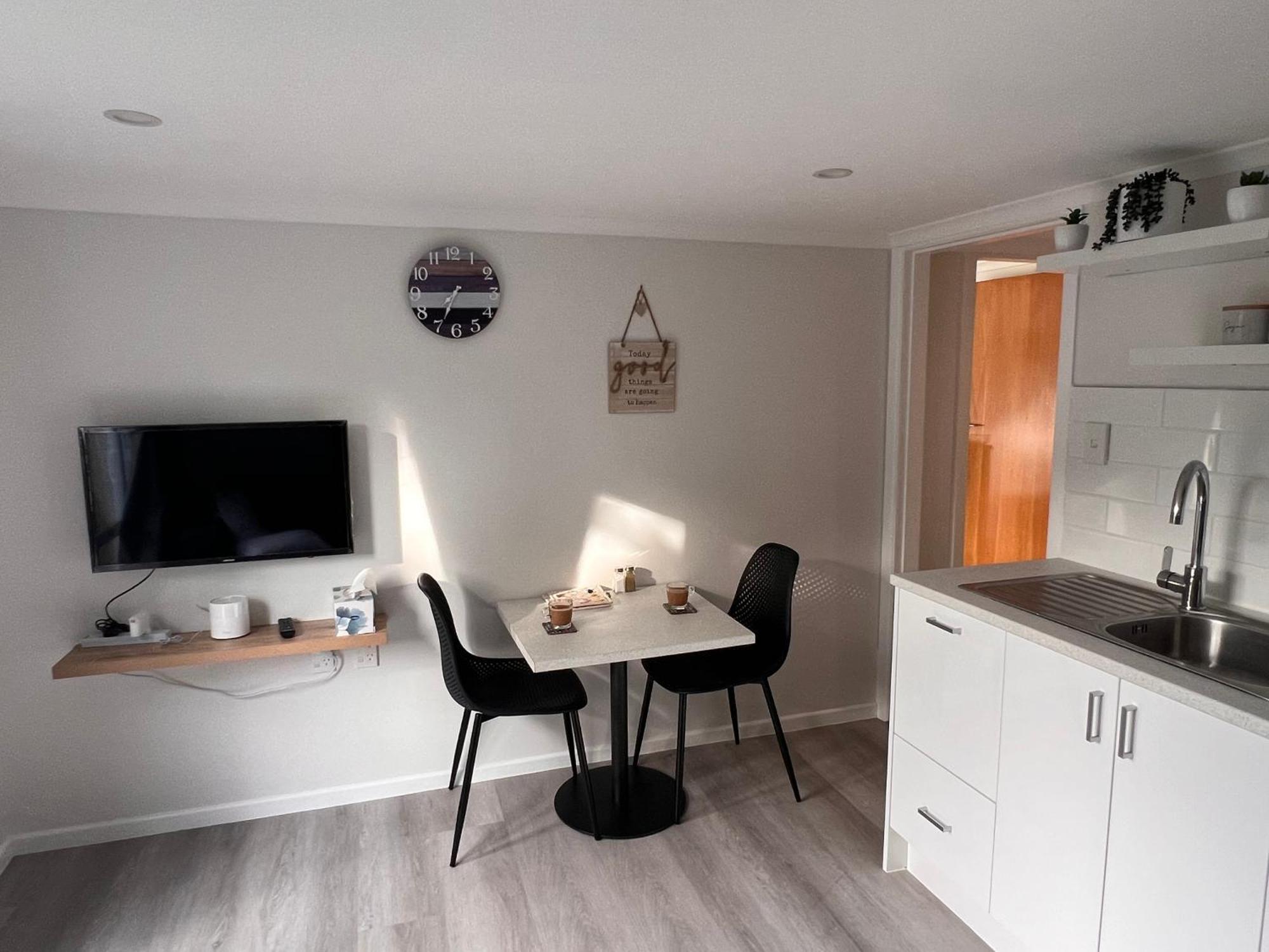 Hill View Abode Tawa Apartment Wellington Ngoại thất bức ảnh